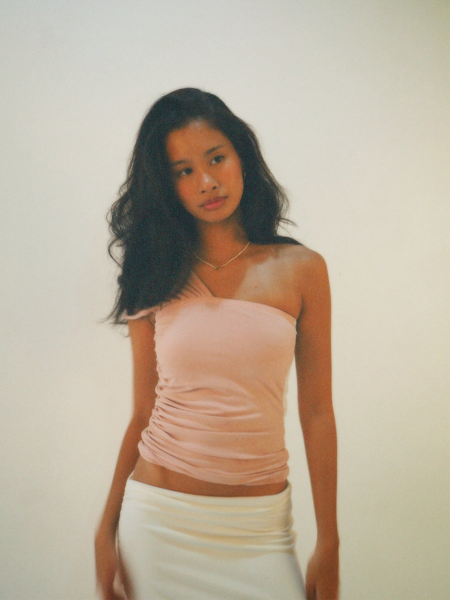 Aura in English Rose (Solid Color)